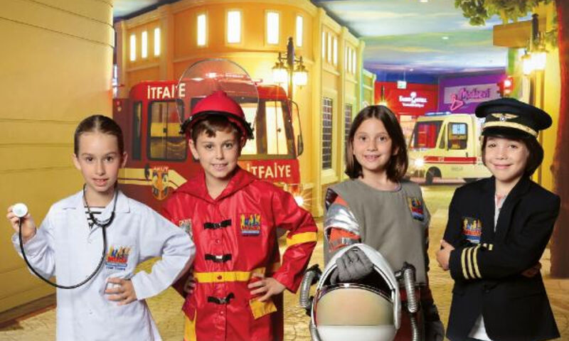 KİDZANİA / Öğren, Eğlen,  Keşfet!