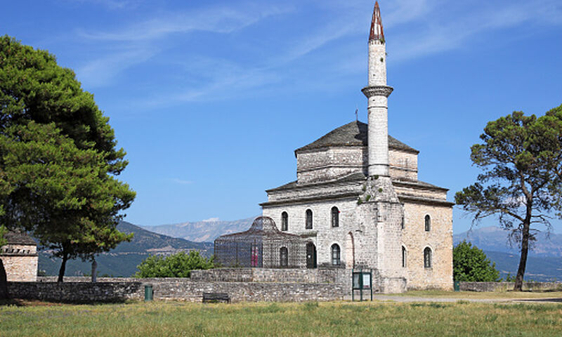 EFSANELERLE DOLU YUNANİSTAN