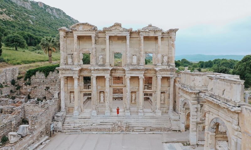 EGE’NİN İNCİLERİ 