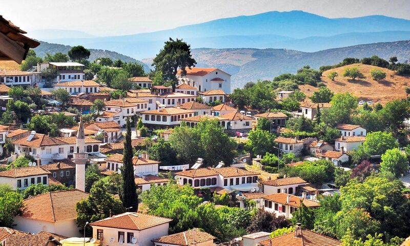 EGE’NİN İNCİLERİ 